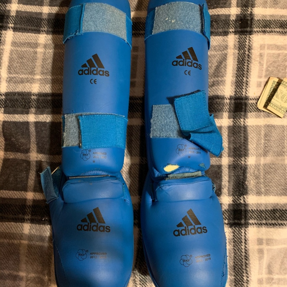 BLUE ADIDAS WKF APPROVED SHIN-INSTEP PROTECTOR